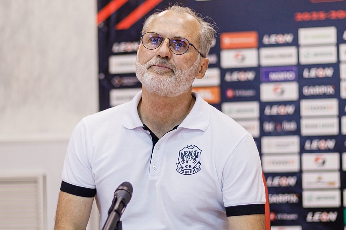 Главный тренер футбольного клуба «Тюмень» Сергей Попков: «Пока мы на пути обретения формы, но долго раскачиваться нельзя. Турнир очень жёсткий»