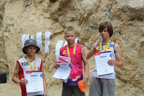 Тюменские скалолазы успешно стартовали в Крыму