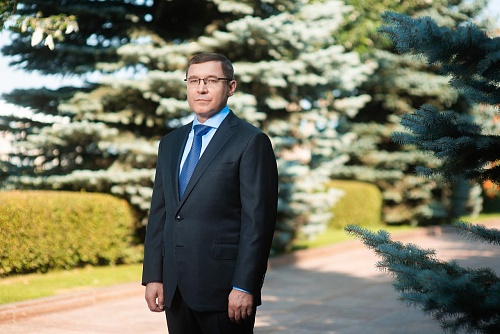 Сенатор от Тюменской области, первый вице-спикер Совета Федерации РФ Владимир Якушев поздравил земляков с 439-й годовщиной основания Тюмени