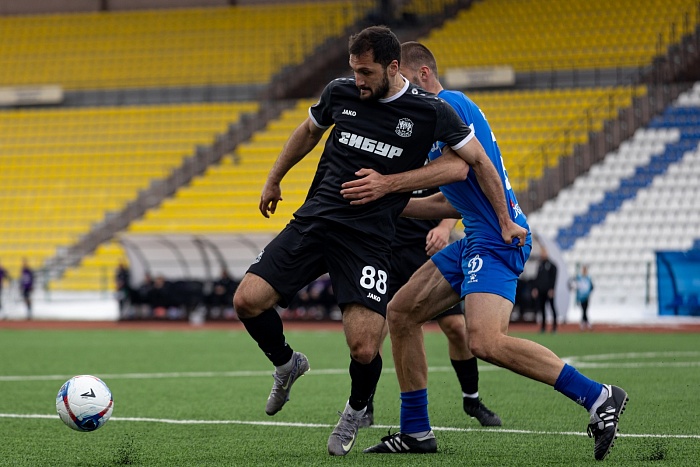 LEON Вторая лига "А".  "Тюмень" - "Динамо" (Ставрополь)