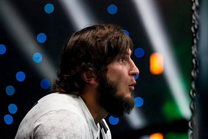 От ресторана до октагона: истории бойцов RCC об их пути в спорте