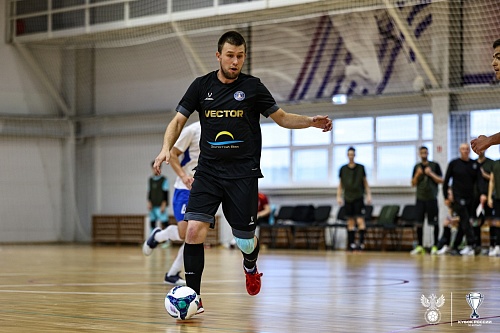 Банкиры одолели пивоваров в матче чемпионата Тюмени по футзалу