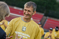 Главный тренер футбольного клуба «Тюмень» Игорь Меньщиков: «Здорово, когда сочетается два в одном - замечательный игрок и хороший человек»