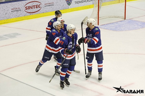 Тюменский СХК «Газовик» проведёт два матча в Челябинске