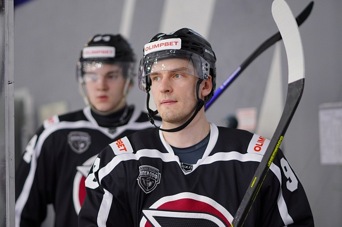 Защитники Владислав Наумов и Андрей Сальников покидают ХК "Рубин"