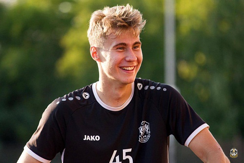 Нападающий футбольного клуба «Тюмень» Кирилл Боярских: «Голы за родной клуб не сравнятся ни с чем»