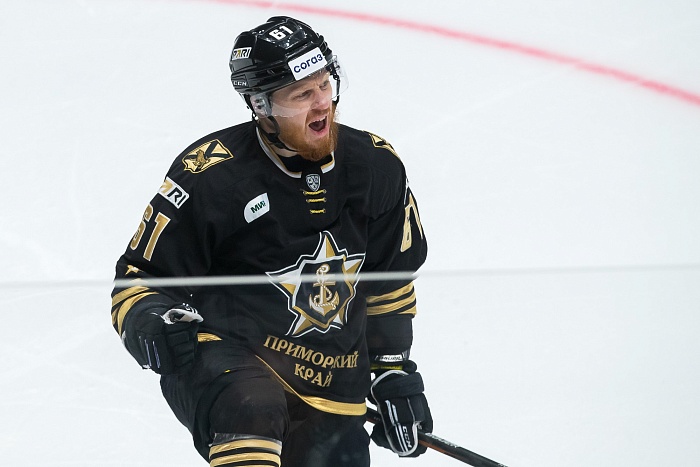 Нападающий хоккейного клуба «Адмирал» Александр Горшков: «Уезжать из Тюмени с каждым разом всё сложнее»