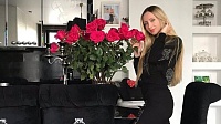 Жена капитана футбольного клуба «Тюмень» Алина Коротаева: «Саша всегда дарит разные цветы – от синих роз до подснежников на сборах в Турции»
