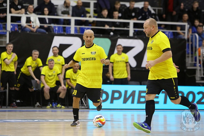 В Тюмени начался футзальный турнир памяти арбитра Всесоюзной категории