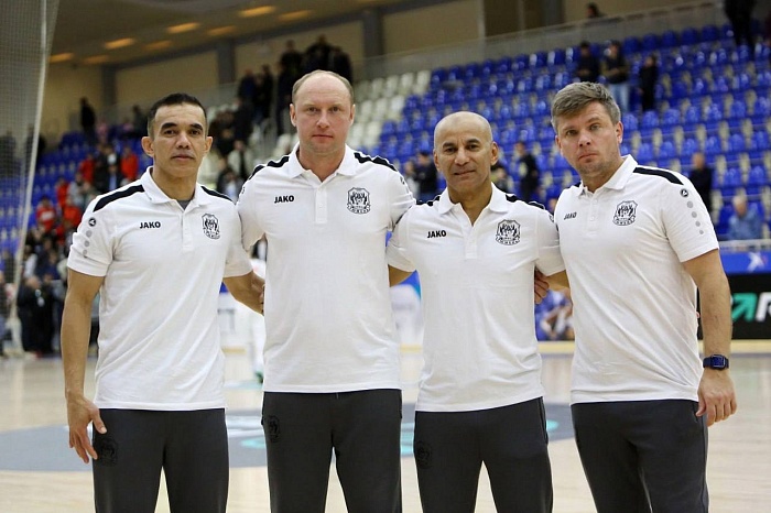 Тренерский штаб футзальной «Тюмени» во главе с Денисом Абышевым продолжит работу в следующем сезоне