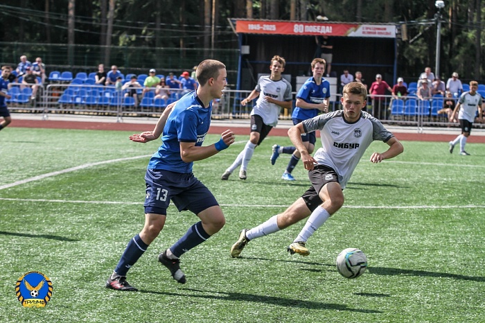 Тюменцы на выезде одолели «Триумф», а тоболяки дома уступили «Кургану»