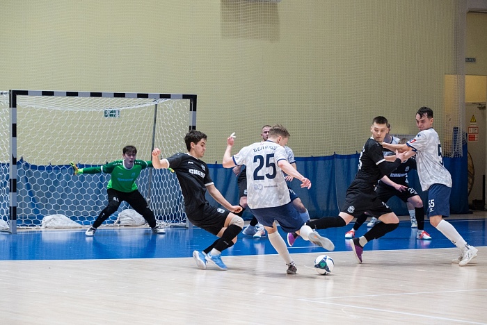 Высшая лига. "Восток". "Тюмень-дубль"- "Норильский никель-2". 7 тур