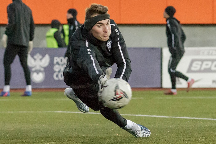 Вратарь футбольного клуба «Тюмень» Егор Любаков: «Непросто было победить чемоданное настроение, но нам удалось»