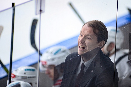 Главный тренер тюменского хоккейного клуба «Рубин» Константин Фаст: «Включаемся на все сто, когда начинает одно место подгорать»