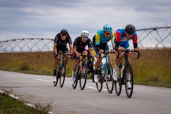 Тюменские велогонщики завоевали две серебряные медали
