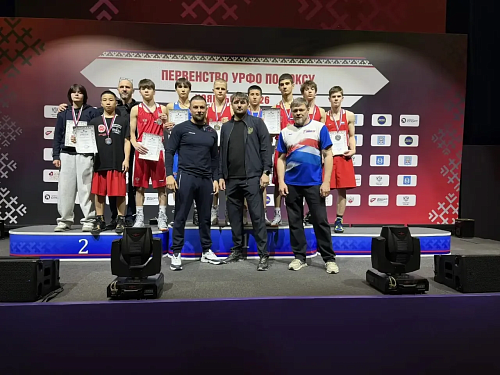 Тюменские спортсмены выиграли шесть путевок на Всероссийский финал спартакиады учащихся по боксу