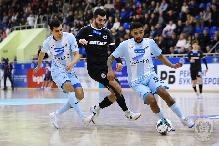 Футзальный клуб «Тюмень» ещё раз одолел иркутских «лётчиков»