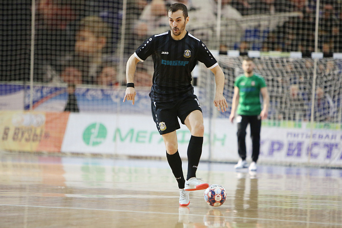 Экс-игрок МФК «Тюмень» Евгений Мишарин: «Не хотел заканчивать раньше Криштиану Роналду»