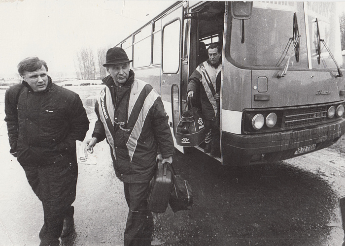 Президент ФК «Динамо-Газовик» Владимир Долбоносов, Борис Мишатин и один из тренеров «Дин-Газа» - Иван Мозер