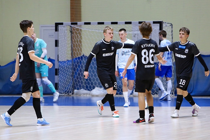 Высшая лига. "Восток". "Тюмень-дубль" - "Факел-ЮКИОР"