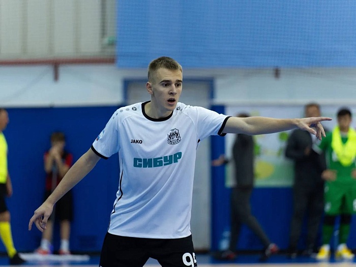 Алексей Владимиров отправляется в аренду, Бауржан Умирбаев покидает футзальный клуб «Тюмень»
