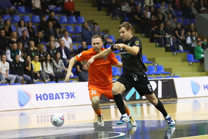 Комментатор «Матч ТВ» Кирилл Земсков и двукратный чемпион России по мини-футболу Евгений Мишарин разошлись миром в точности прогнозов на 1-й тур PARI-Суперлиги