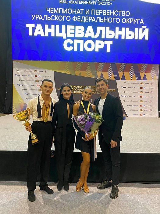 Блютузик, или магическая связь в танцевальном дуэте Кирилла и Влады