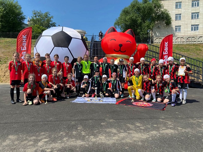 Тюменские футболистки озолотились в Кургане