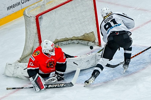 Хоккейная команда «Тюменский Легион» заработала один балл в Новокузнецке