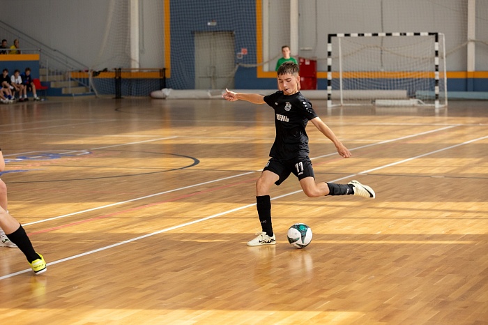 Юные тюменцы одолели соперников из Челябинска и Глазова