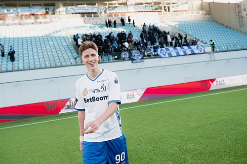 Футболисты «Тюмени» на выезде проиграли столичным «двоечникам»