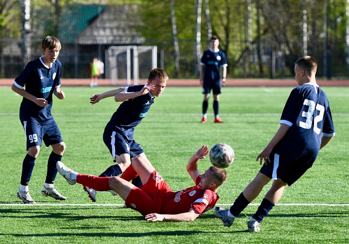 Футболисты «Тюмени-2» добились волевой победы над омичами