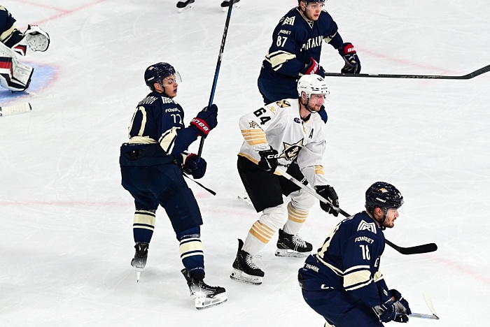 Тюменские хоккеисты сыграли на «Кубке Минска»