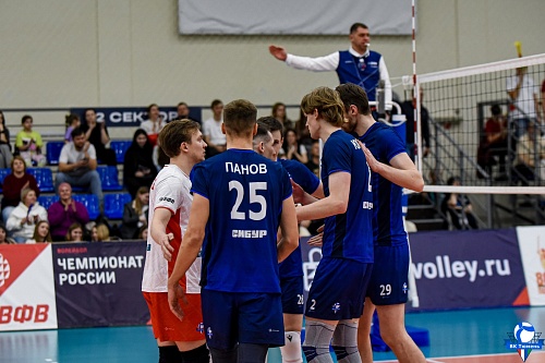 Волейболисты «Тюмени» вышли на первое место