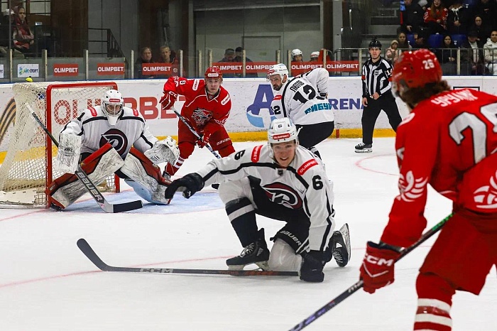 Хоккейный клуб «Рубин» выиграл матч в Ростове-на-Дону