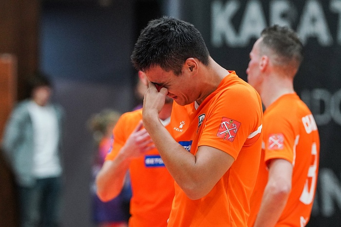 "ИрАэро" Ивана Милованова победил "Кристалл" Азиза Муждакова в борьбе за плей-офф