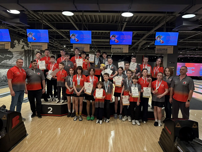 В Тюмени впервые прошло первенство области по боулингу
