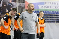 Главный тренер мини-футбольной команды «Тюмень-дубль» Евгений Осинцев: «Я с ребятами был на площадке, 40 минут отыграл»
