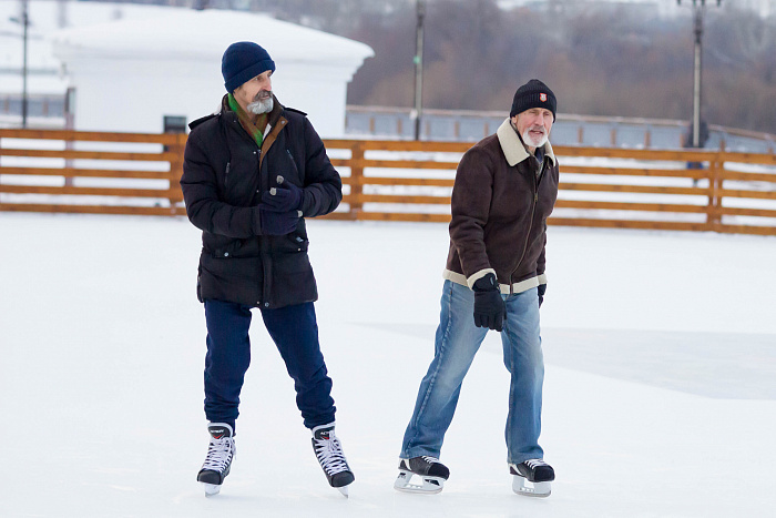 Сравниваем самые большие ледовые катки в Тюмени: у Моста влюблённых, у «Конторы пароходства», у рынка «Михайловский», в экопарке «Затюменский»