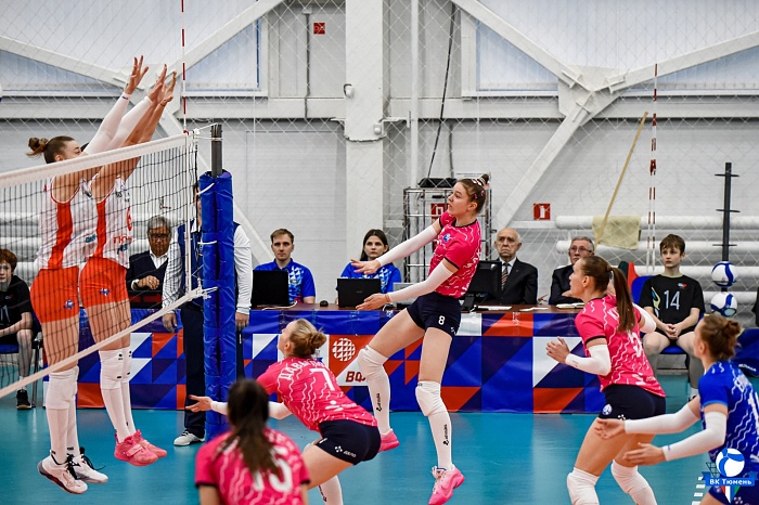 Волейболистки из Анапы уверенно справились с «Тюменью»