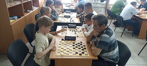 В Голышманово прошёл чемпионат области по стоклеточным шашкам