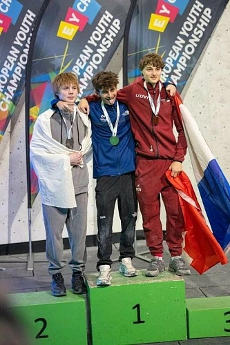 Тюменец впервые завоевал медаль международных соревнований в лазании на трудность
