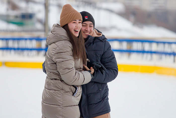 Сравниваем самые большие ледовые катки в Тюмени: у Моста влюблённых, у «Конторы пароходства», у рынка «Михайловский», в экопарке «Затюменский»