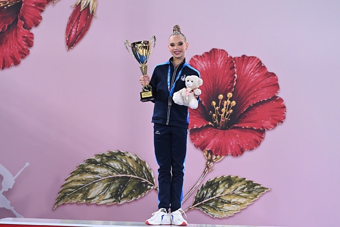 Тюменка Ева Кононова блестяще выступила на Кубке сильнейших