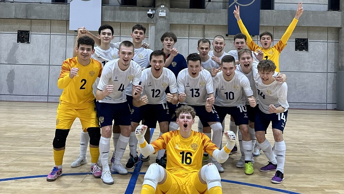 Тюменец Валерий Шеховцов забил гол в матче против сборной Таиланда